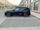 BMW X5 M 2022 года за 65 000 000 тг. в Алматы – фото 2