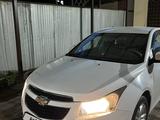 Chevrolet Cruze 2013 года за 3 650 000 тг. в Кызылорда – фото 2