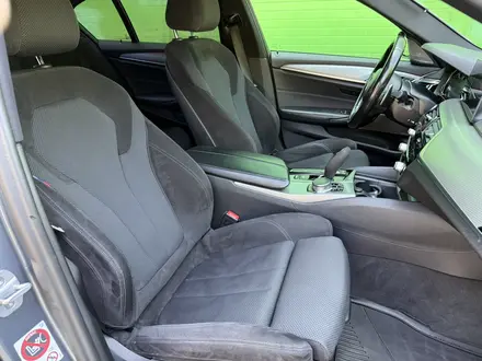 BMW 530 2017 года за 17 500 000 тг. в Алматы – фото 16
