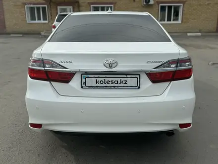 Toyota Camry 2015 года за 13 000 000 тг. в Семей – фото 7