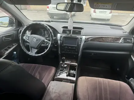 Toyota Camry 2015 года за 13 000 000 тг. в Семей – фото 10