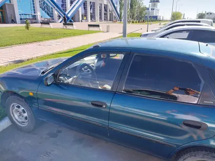 Toyota Corolla 1995 года за 1 900 000 тг. в Семей – фото 2