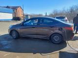 Hyundai Accent 2014 года за 3 600 000 тг. в Уральск – фото 2
