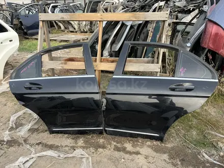 Дверь на Мерседес W204 2006-2015 за 40 000 тг. в Алматы – фото 2