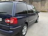 Volkswagen Sharan 2004 года за 3 500 000 тг. в Шымкент – фото 2