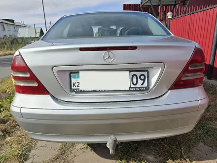 Mercedes-Benz C 200 2004 года за 4 500 000 тг. в Караганда – фото 5