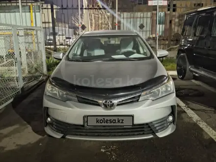 Toyota Corolla 2017 года за 9 000 000 тг. в Алматы