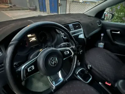Volkswagen Polo 2020 года за 4 300 000 тг. в Актобе – фото 3