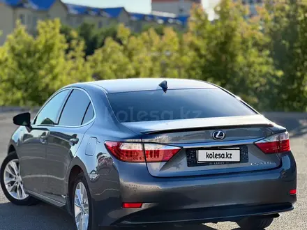 Lexus ES 300h 2014 года за 9 500 000 тг. в Атырау – фото 6