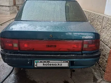 Mazda 323 1993 года за 1 250 000 тг. в Шымкент – фото 3