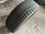 215.60.R16-есть 1шт. Bridgestone Blizzak VRX2 за 20 000 тг. в Алматы