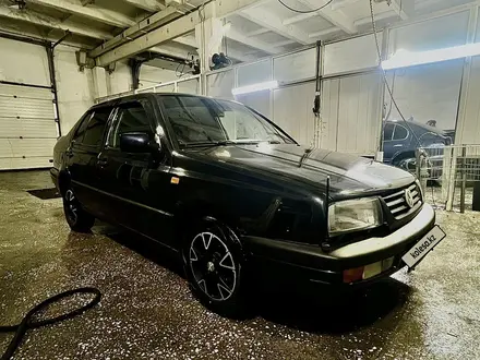 Volkswagen Vento 1994 года за 1 700 000 тг. в Алматы – фото 3