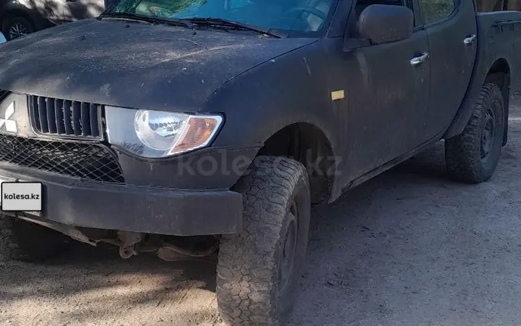 Mitsubishi L200 2007 годаүшін3 900 000 тг. в Алматы