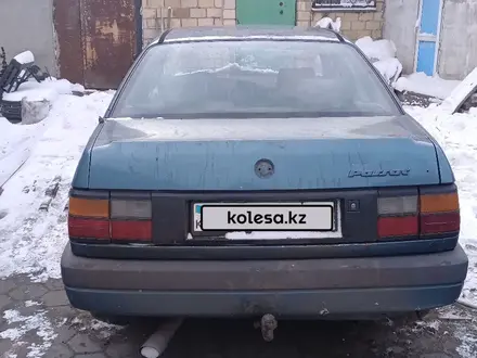 Volkswagen Passat 1989 года за 450 000 тг. в Караганда – фото 4