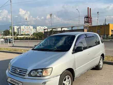 Toyota Ipsum 1997 года за 2 800 000 тг. в Алматы – фото 3