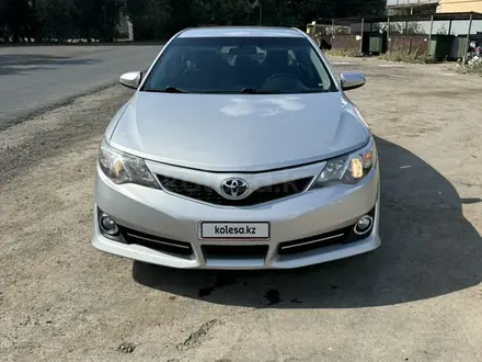 Toyota Camry 2014 года за 5 600 000 тг. в Уральск – фото 3