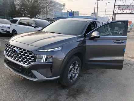 Hyundai Santa Fe 2021 года за 18 400 000 тг. в Астана