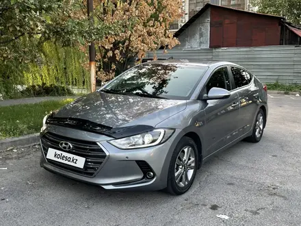 Hyundai Elantra 2018 года за 7 968 000 тг. в Алматы – фото 3