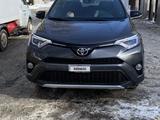 Toyota RAV4 2018 года за 10 000 000 тг. в Павлодар