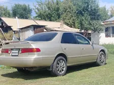 Toyota Camry, 2001