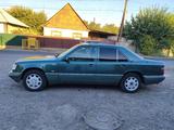 Mercedes-Benz E 220 1994 года за 1 750 000 тг. в Талдыкорган – фото 2