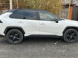 Toyota RAV4 2020 года за 16 000 000 тг. в Караганда
