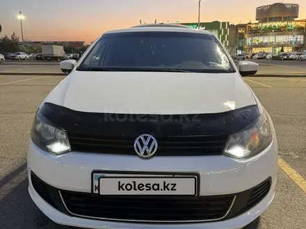Volkswagen Polo 2014 года за 3 000 000 тг. в Алматы – фото 2