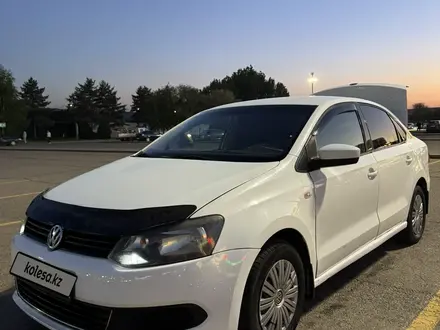 Volkswagen Polo 2014 года за 3 000 000 тг. в Алматы – фото 3