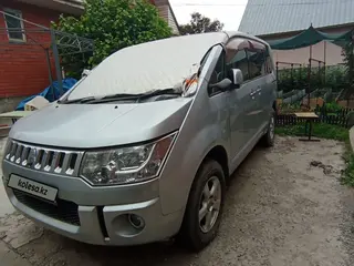 Mitsubishi Delica