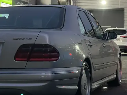 Mercedes-Benz E 55 AMG 2001 года за 5 400 000 тг. в Астана – фото 8