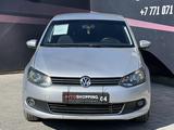 Volkswagen Polo 2014 года за 5 500 000 тг. в Актобе – фото 2