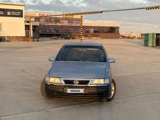 Opel Vectra, 1993