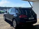 Volkswagen Touareg 2011 года за 6 507 900 тг. в Астана – фото 4