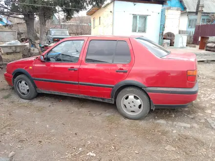 Volkswagen Vento 1992 года за 1 200 000 тг. в Усть-Каменогорск – фото 7