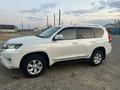 Toyota Land Cruiser Prado 2022 года за 30 000 000 тг. в Актобе – фото 2