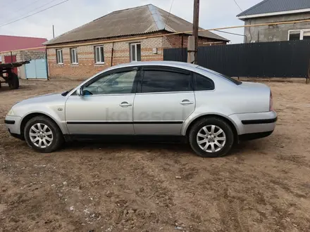 Volkswagen Passat 2005 года за 2 650 000 тг. в Уральск – фото 4