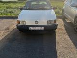 Volkswagen Passat 1990 года за 630 000 тг. в Астана – фото 5