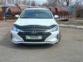 Hyundai Elantra 2020 года за 10 000 000 тг. в Уральск