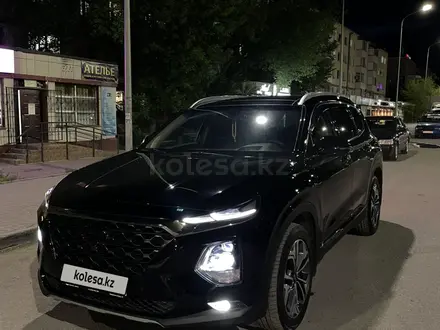 Hyundai Santa Fe 2019 года за 14 000 000 тг. в Астана – фото 5