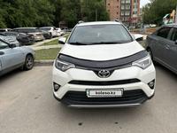 Toyota RAV4 2017 года за 14 200 000 тг. в Усть-Каменогорск