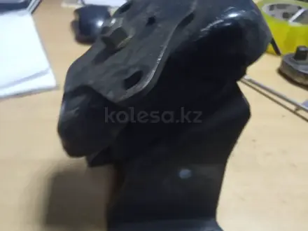 Подушка двигателя опора за 11 200 тг. в Астана