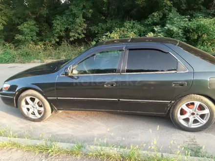 Toyota Camry 1998 года за 2 800 000 тг. в Шамалган – фото 14