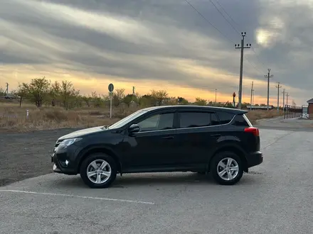Toyota RAV4 2013 года за 7 700 000 тг. в Актобе – фото 2
