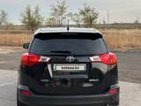 Toyota RAV4 2013 года за 7 700 000 тг. в Актобе – фото 4