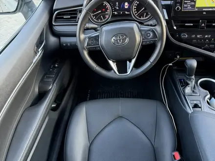 Toyota Camry 2021 года за 16 700 000 тг. в Шымкент – фото 12