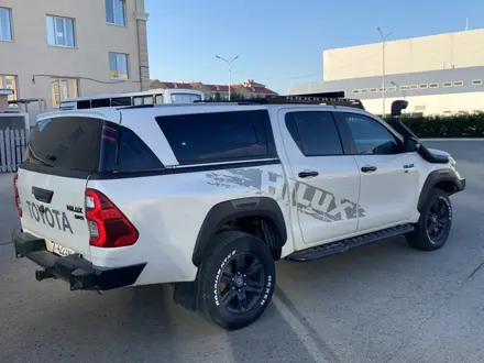 Toyota Hilux 2021 года за 21 000 000 тг. в Актобе – фото 2
