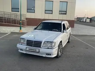 Mercedes-Benz E-Class, 1995