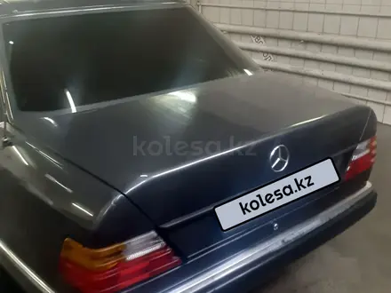Mercedes-Benz E 320 1992 года за 2 000 000 тг. в Алматы – фото 8