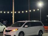 Toyota Sienna 2013 года за 12 500 000 тг. в Жанаозен – фото 3