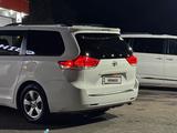 Toyota Sienna 2013 года за 12 500 000 тг. в Жанаозен – фото 4